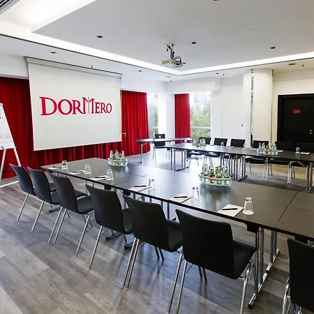 Dormero Szálloda Stuttgart